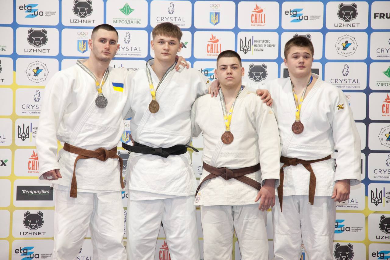      10       U21