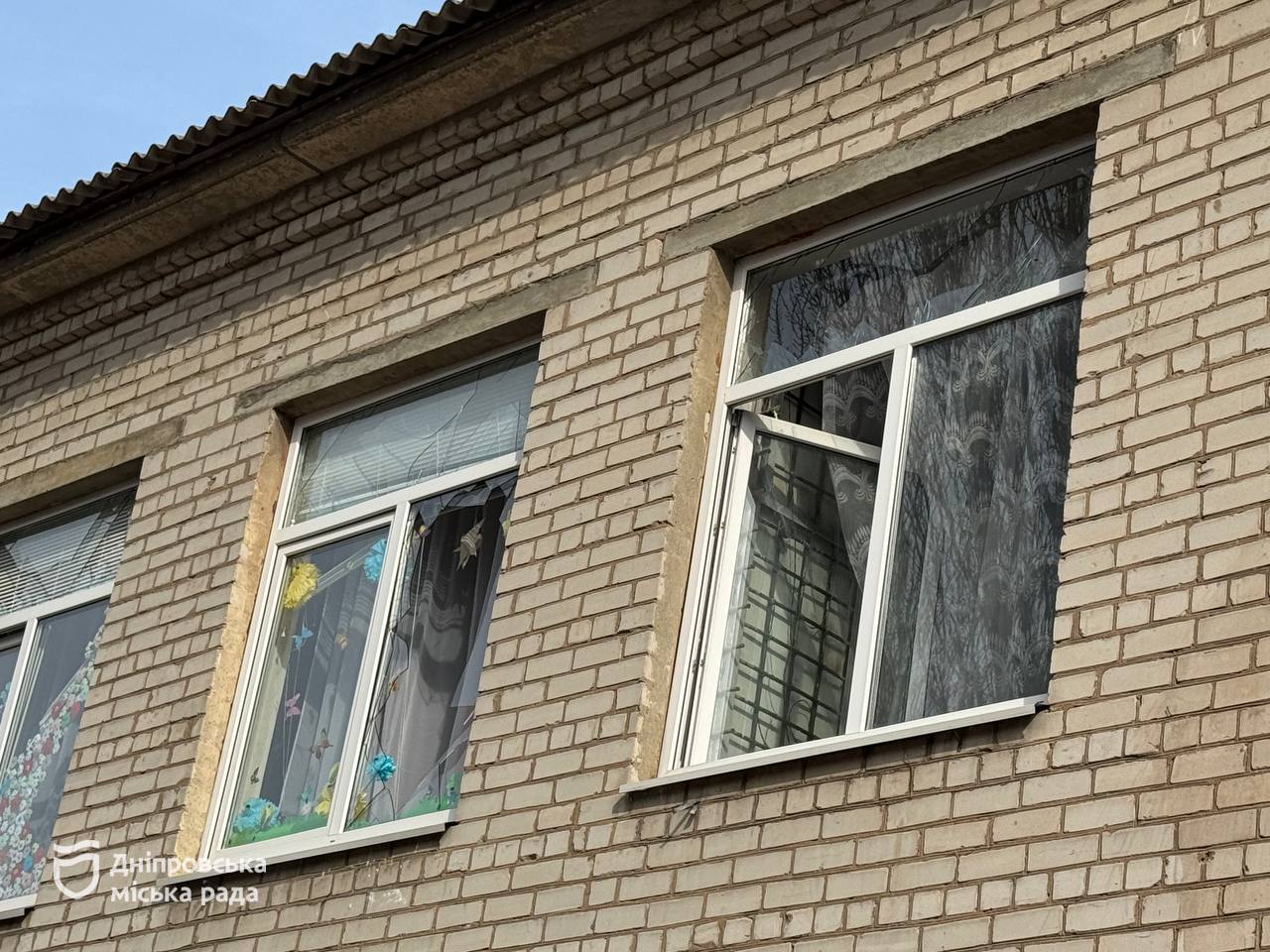    ,       7 