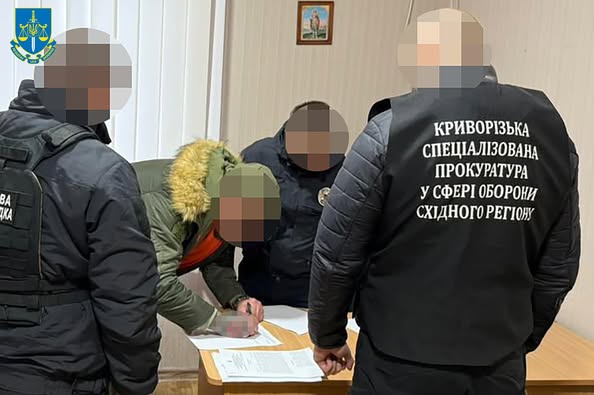      , 22 `   