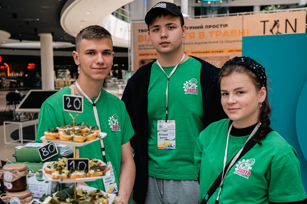  Junior EXPO 2025:      -     