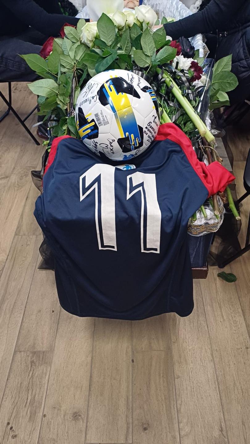     17- 