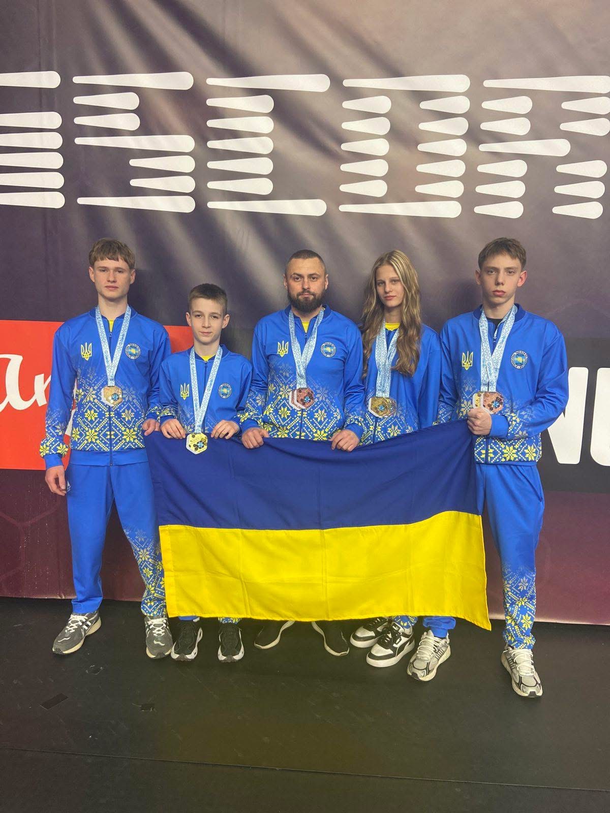     10      -   