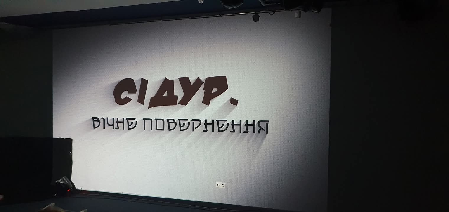  Գ   '  