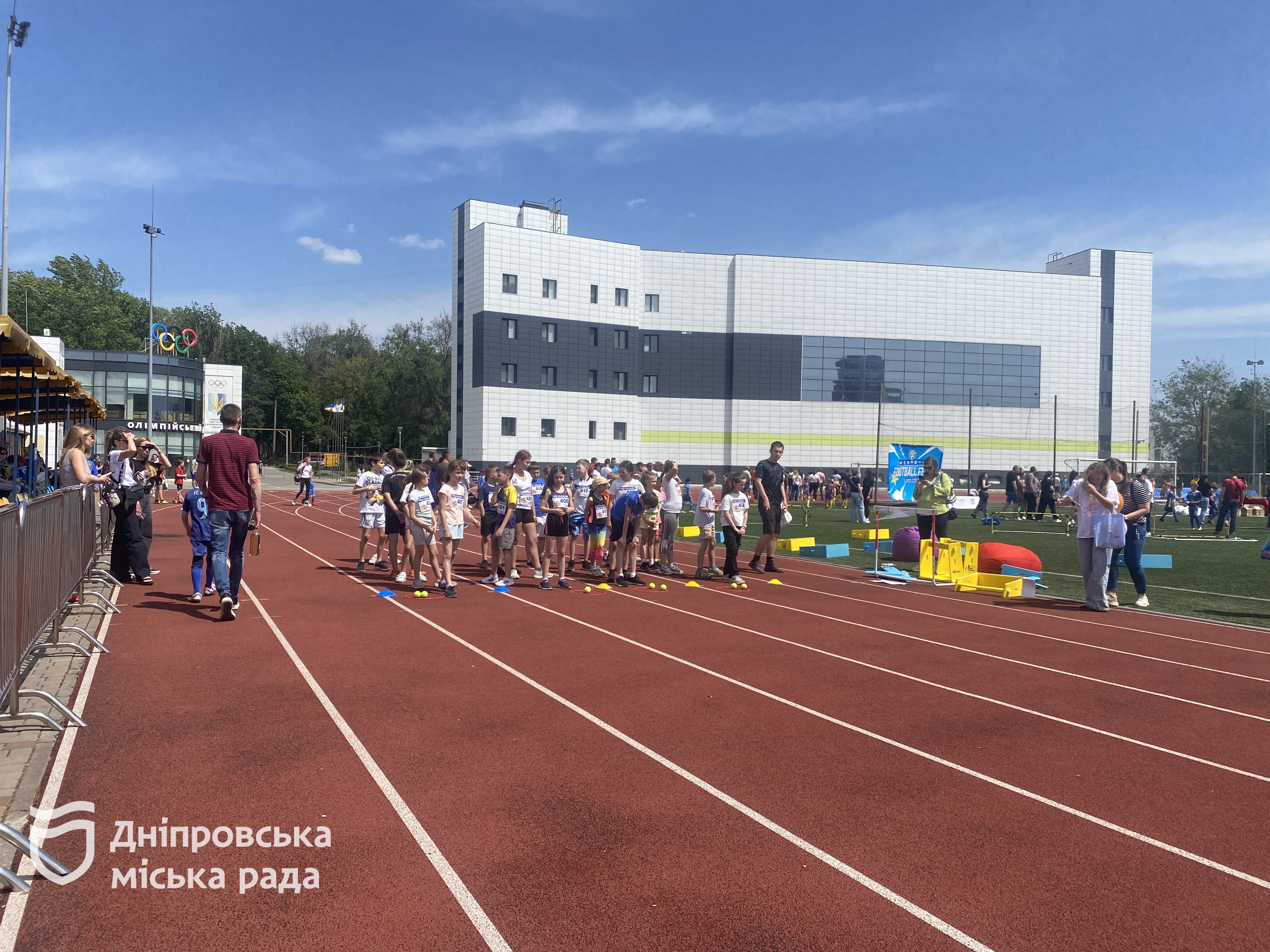  Kids Athletics FEST   :      150 