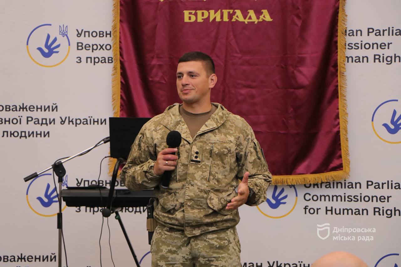       25- ѳ     