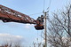 Лінія-«рекордсмен»: На Дніпропетровщині енергетики 47 разів відновлювали після обстрілу лінію електропередач на березі Каховського водосховища