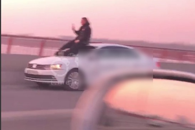  Volkswagen      ,      