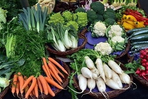 Украинцев предупредили о дефиците ранних овощей