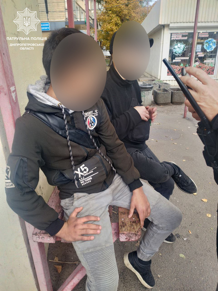     ,    ʳ 