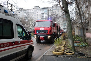 У Дніпрі на Слобожанському проспекті на пожежі у багатоповерхівці постраждали дві жінки