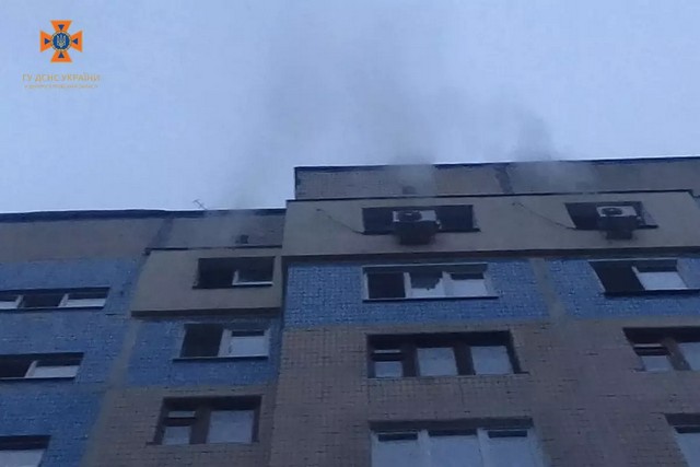 В Днепре пожарные ликвидировали возгорание в квартире на девятом этаже на улице Гидропарковой
