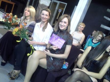    10      (.,20) -    Laksmi Design & Alexandra Maystrenko