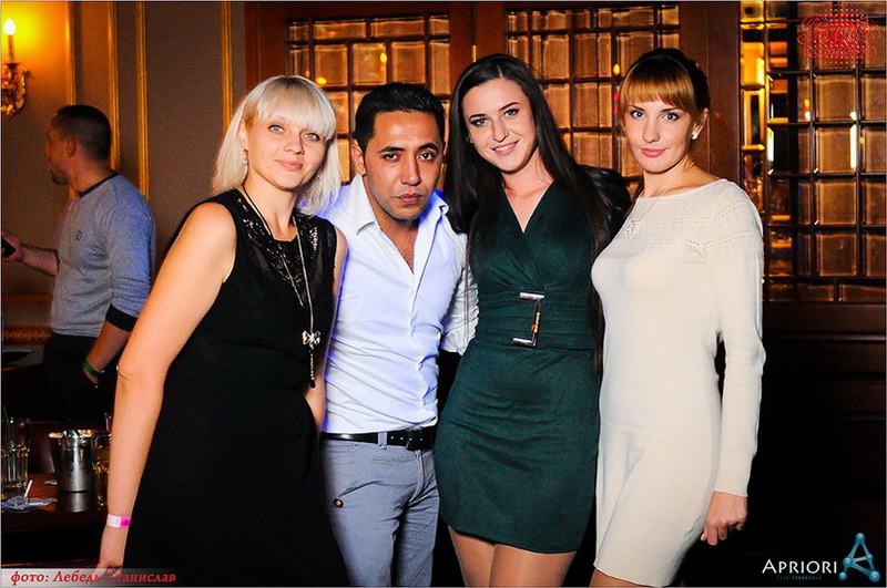  Sky gold party Josh Butler  Captain Morgan (3.10.2014, NK Paris)