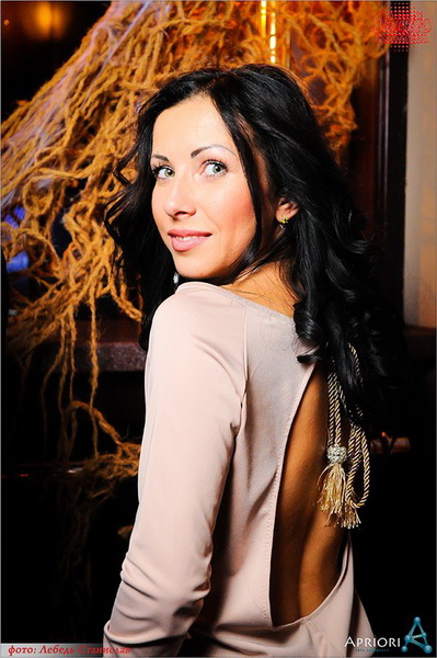  Sky gold party Josh Butler  Captain Morgan (3.10.2014, NK Paris)