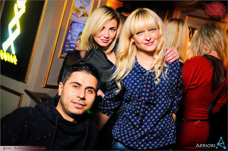  Sky gold party Josh Butler  Captain Morgan (3.10.2014, NK Paris)