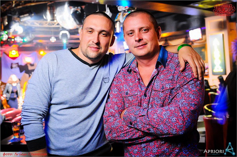 Sky gold party Josh Butler  Captain Morgan (3.10.2014, NK Paris)
