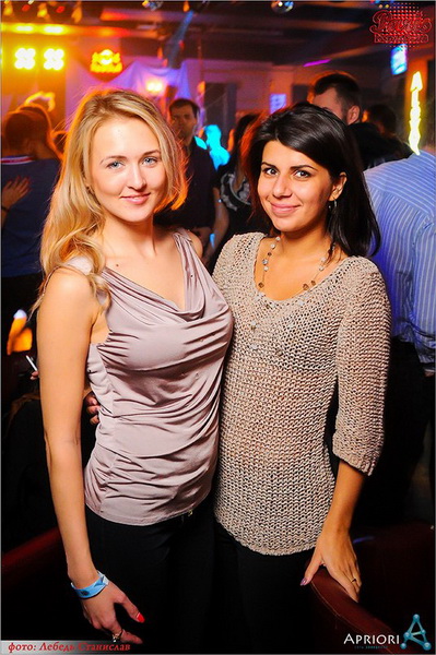  Sky gold party Josh Butler  Captain Morgan (3.10.2014, NK Paris)