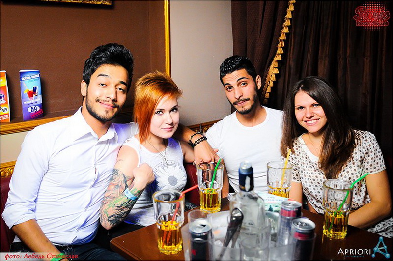  Sky gold party Josh Butler  Captain Morgan (3.10.2014, NK Paris)