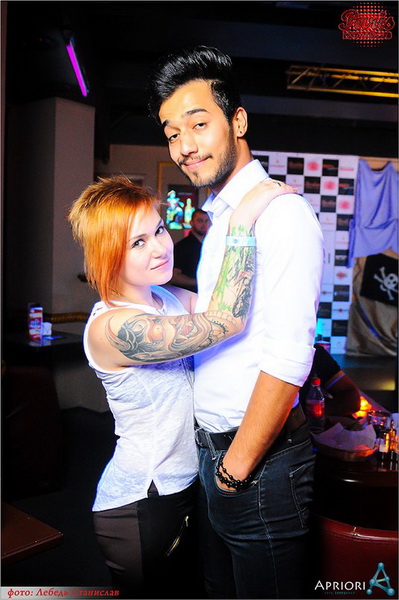  Sky gold party Josh Butler  Captain Morgan (3.10.2014, NK Paris)