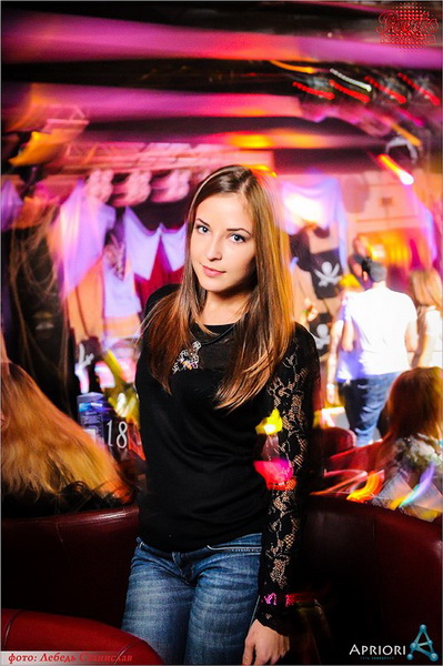  Sky gold party Josh Butler  Captain Morgan (3.10.2014, NK Paris)