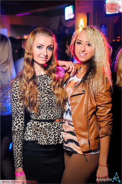  Sky gold party Josh Butler  Captain Morgan (4.10.2014, NK Paris)