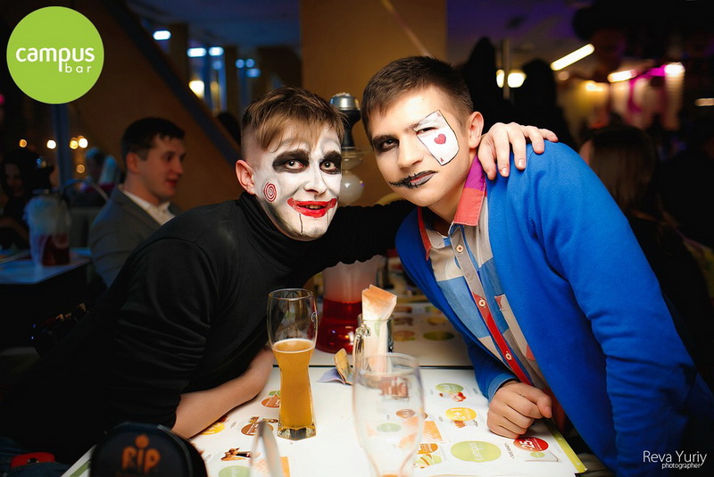  Halloween at the Campus Bar (31.10.14)