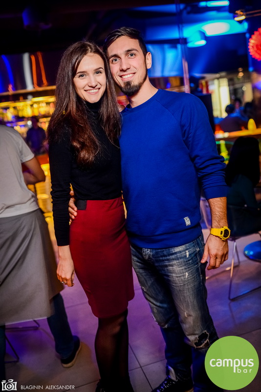  8   Campus Bar