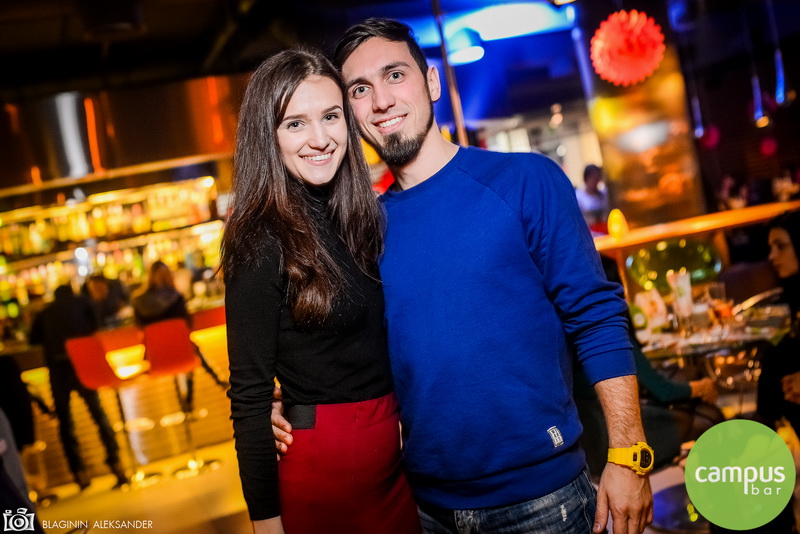  8   Campus Bar