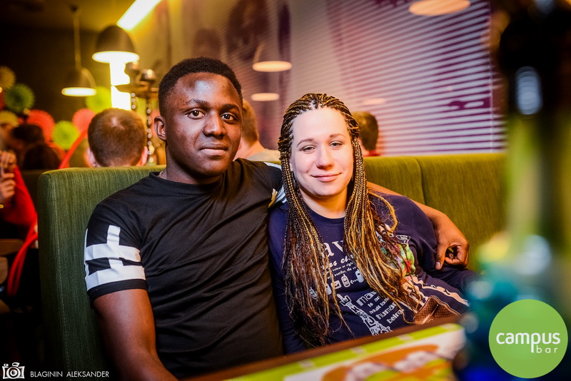  8   Campus Bar