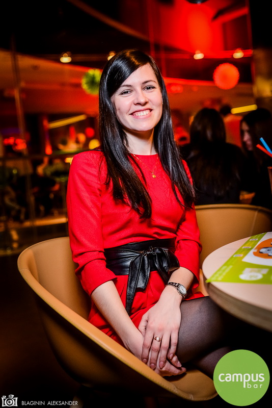  8   Campus Bar