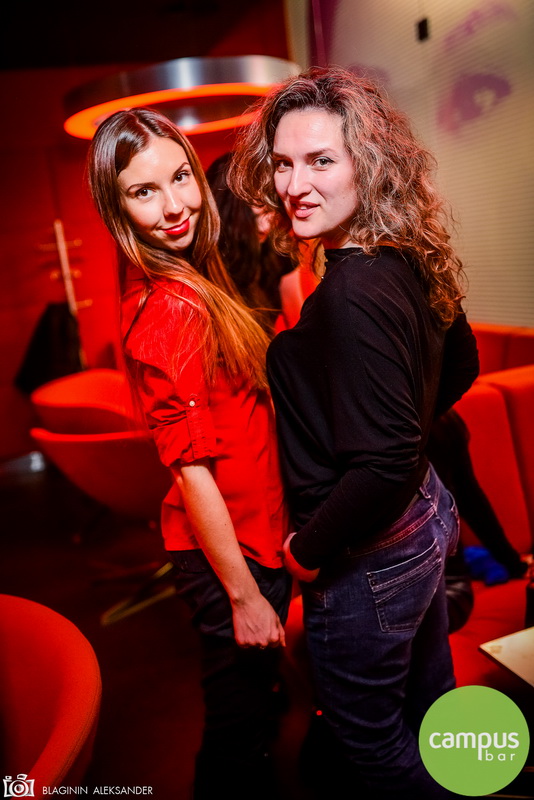  8   Campus Bar