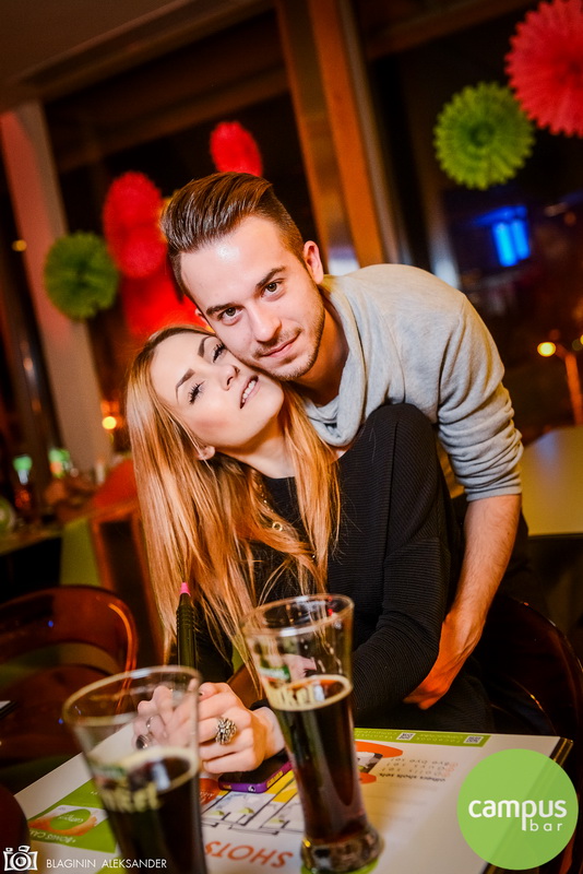  8   Campus Bar