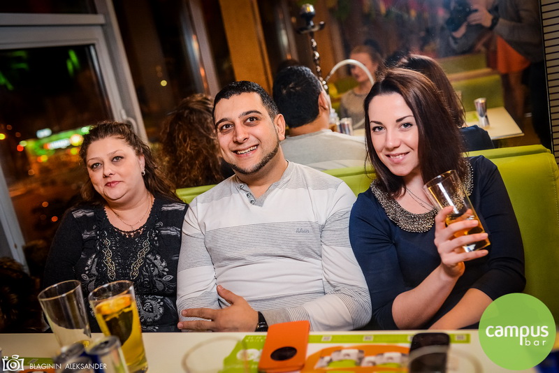  8   Campus Bar