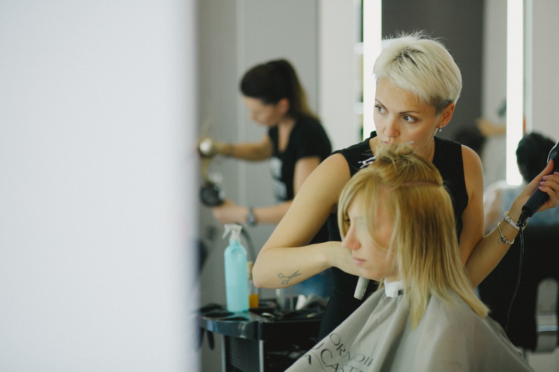    The Gloss Beauty Salon & Brow Bar