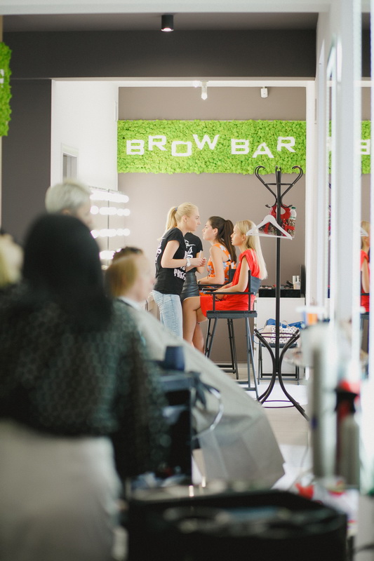    The Gloss Beauty Salon & Brow Bar