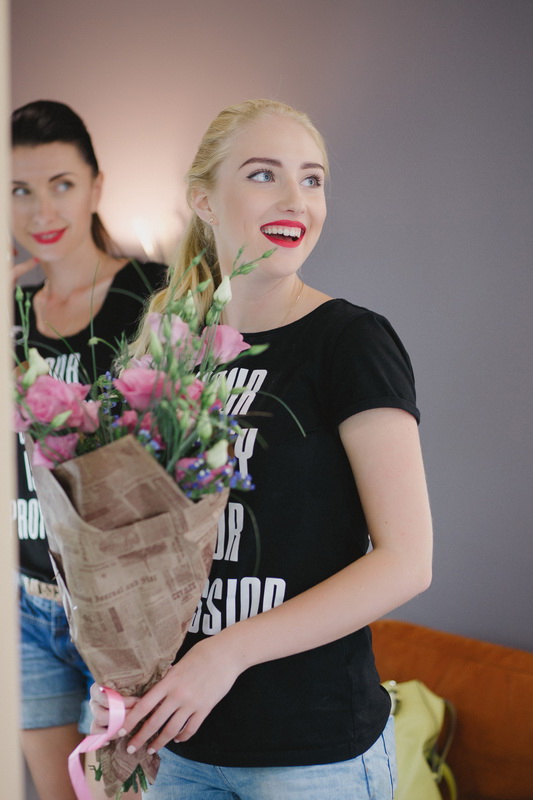    The Gloss Beauty Salon & Brow Bar