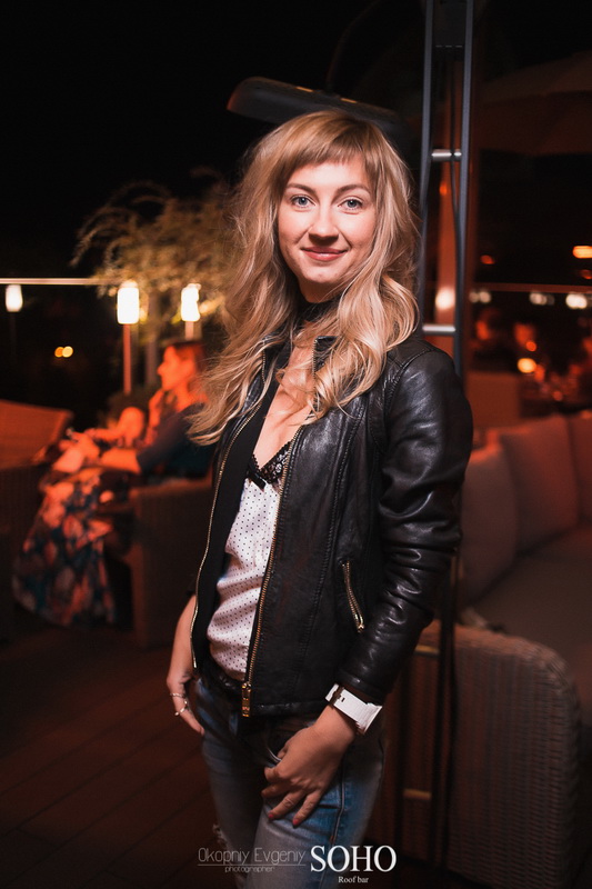  SOHO Roof bar 17 
