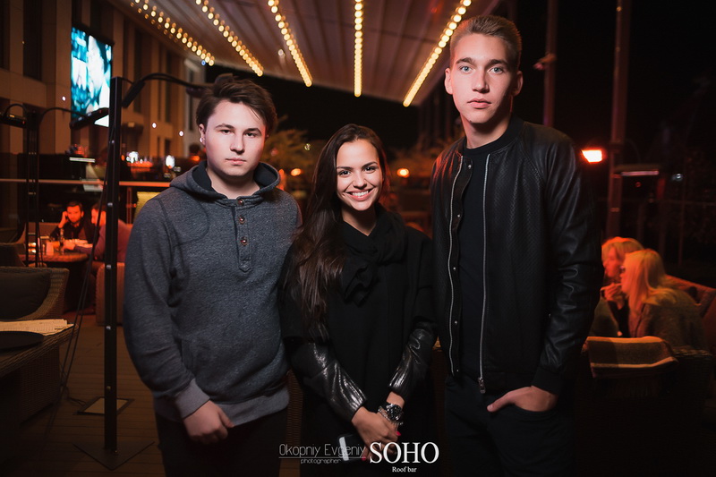  SOHO Roof bar 1 