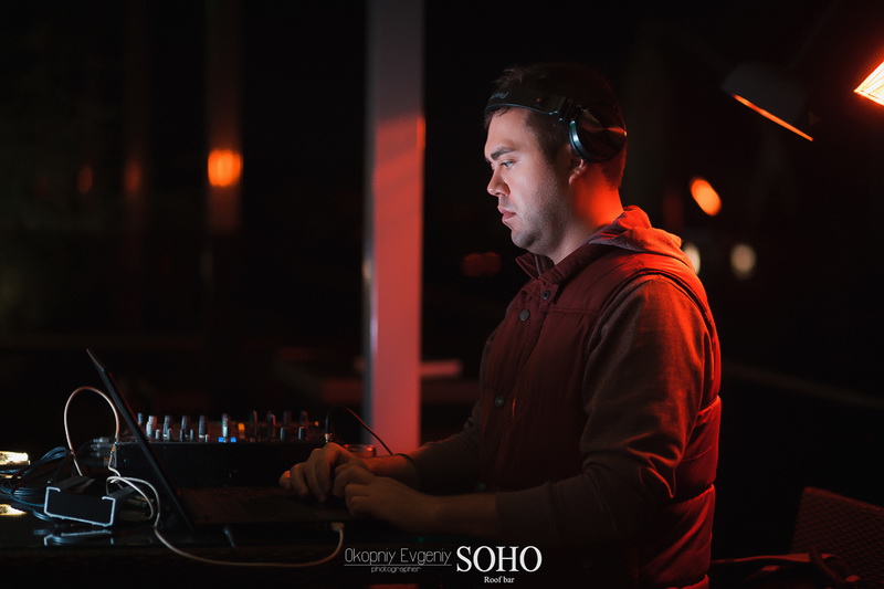  SOHO Roof bar 1 