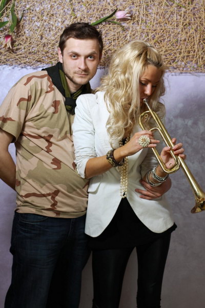  R'n'B Militari Party.  