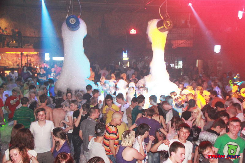  SUPER PENA. DOLPHI PARTY.    (-)