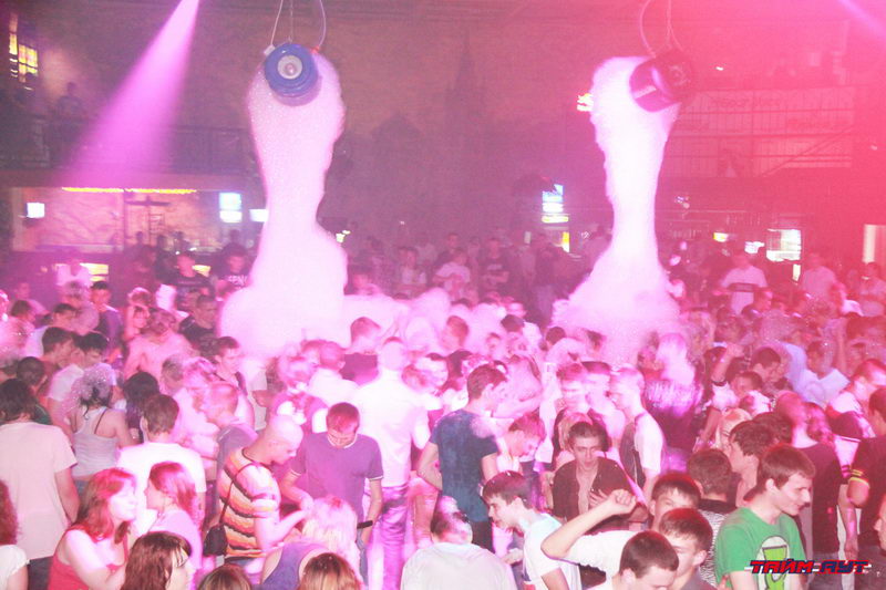  SUPER PENA. DOLPHI PARTY.    (-)