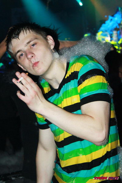  SUPER PENA. DOLPHI PARTY.    (-)