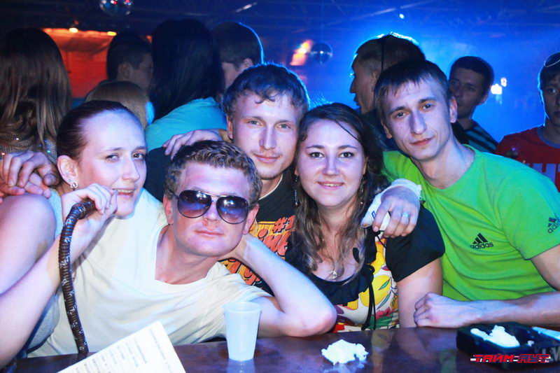  SUPER PENA. DOLPHI PARTY.    (-)