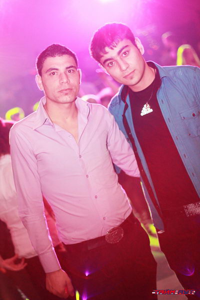  STRIKE PARTY (-)