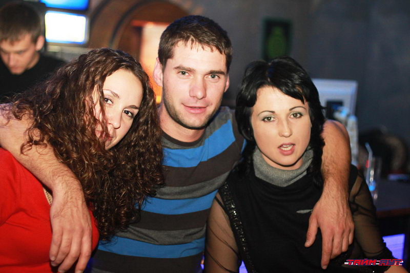  STRIKE PARTY (-)