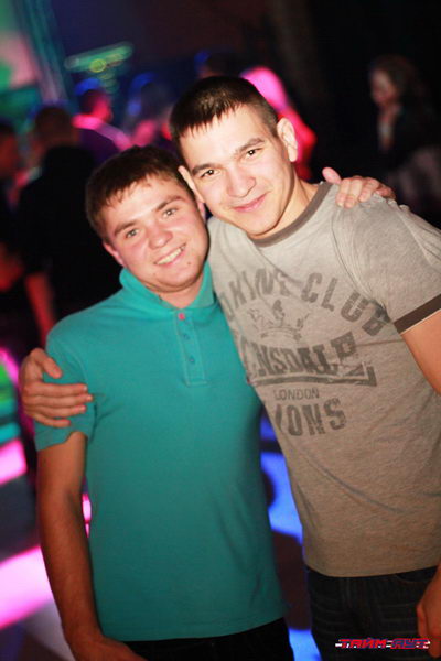  STRIKE PARTY (-)