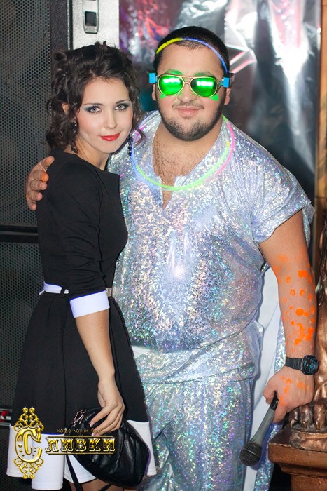  Cosmic Girl  ,     
