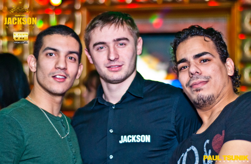  21   Jackson night club