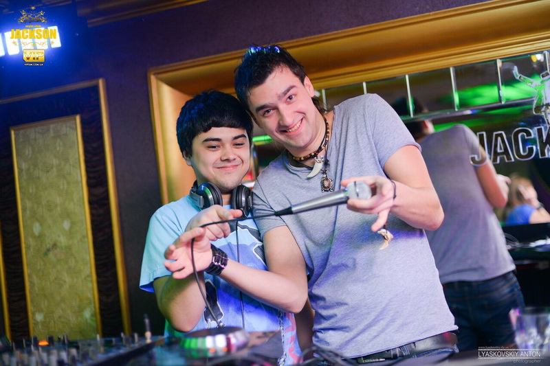  6   Jackson night club